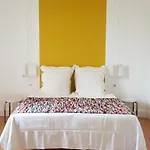 Bed and breakfast Chateau Bernon Maison D Hotes - Piscine Et 4*