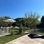 Bed and breakfast Chateau Bernon Maison D Hotes - Piscine Et