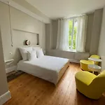 Bed and breakfast Chateau Bernon Maison D Hotes - Piscine Et Queyrac