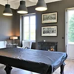 Bed and breakfast Chateau Bernon Maison D Hotes - Piscine Et Queyrac