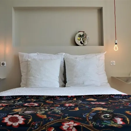 Couette-café Château Bernon 4*