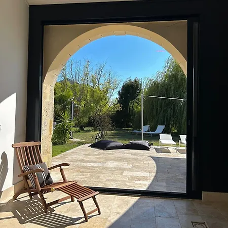 Chateau Bernon Maison D Hotes - Piscine Et Frühstückspension Queyrac