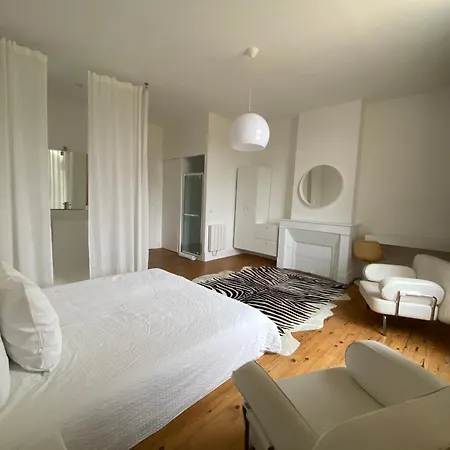 Chateau Bernon Maison D Hotes - Piscine Et Отель типа 