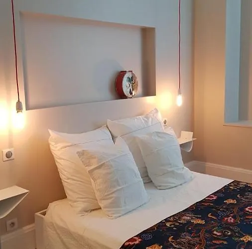 Chateau Bernon Maison D Hotes - Piscine Et Nocleg ze śniadaniem Queyrac